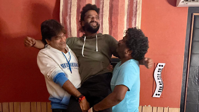  Director Harish Shankar on upcoming single ‘Aura of Ustaad’; says listening to it made his heart race