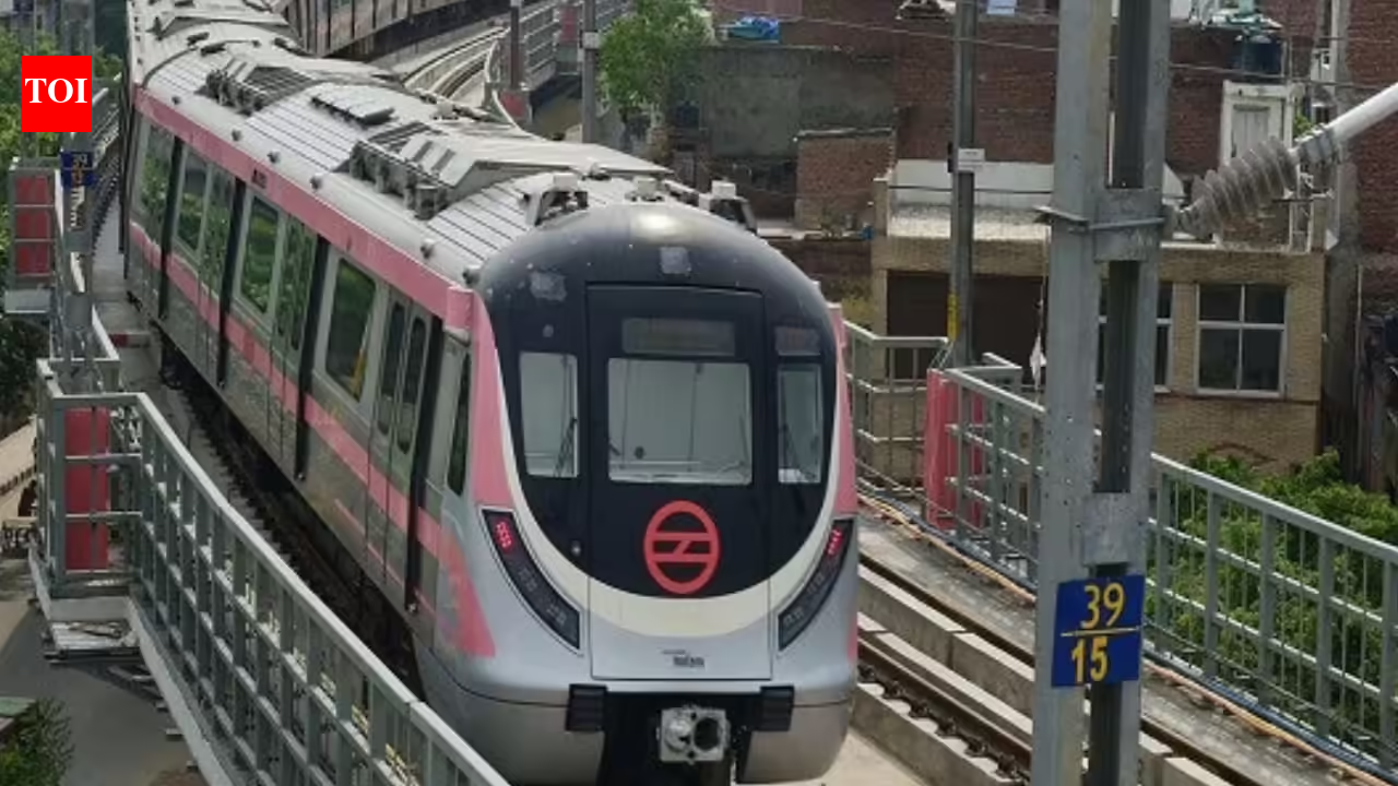 Delhi govt clears Metro's phase V after Centre's nod