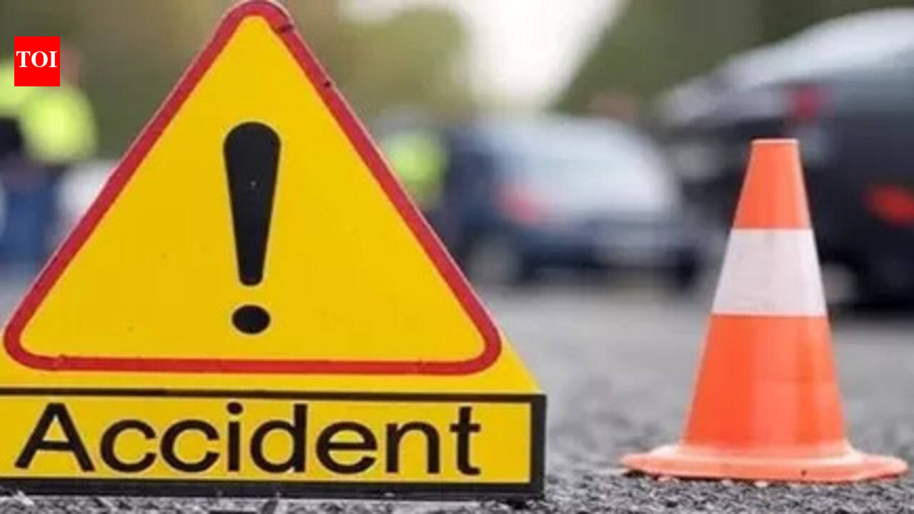 Two Class X board examinees killed in road accident in Gumla