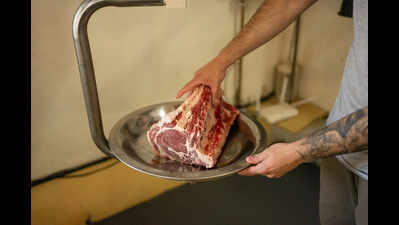 Beef prices surge to Rs 500/kg amid export driven shortage