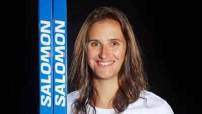 Julia Simon claims Winter Olympics biathlon gold months after theft case, speaks out after beating Lou Jeanmonnot