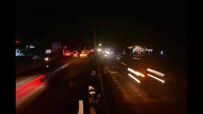 Over 550 defunct streetlights leave Pune Cantonment roads unsafe