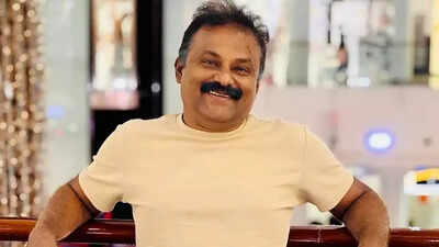 Malayalam actor Riaz Pathan injured in car crash; Vehicle hits divider in Theni