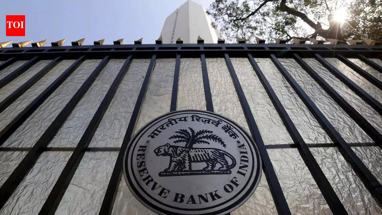 RBI strengthens mis-selling norms, full refund if proven