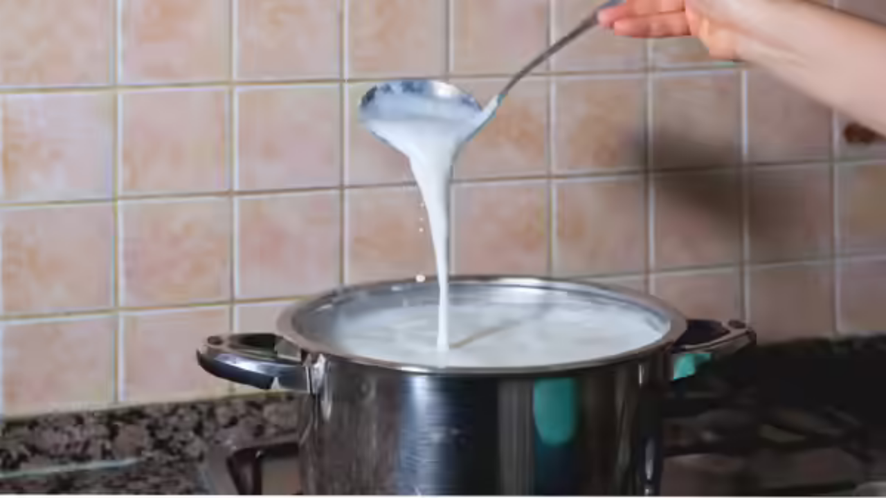 Boiling Packaged Milk for 5 Minutes: Is It Safe or Better Than Loose Milk?