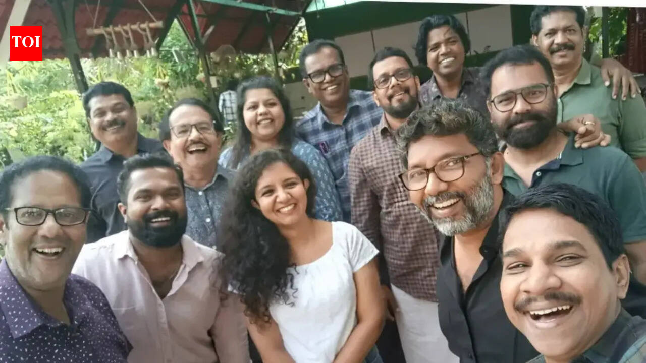 Marimayam completes 15 years; welcomes the first lady director