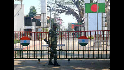 Indo-Bangla border set to open today after first election-day shutdown