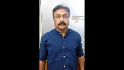 Property manager arrested for driving MUV with man on bonnet in Bengaluru
