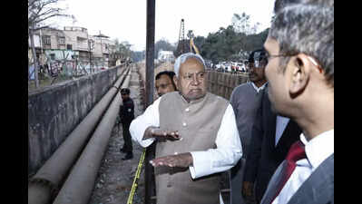 CM inspects drainage and road projects