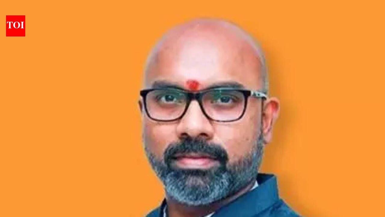 BJP MP Arvind booked for alleged intimidation at polling booth ...