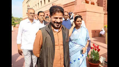 Ready to transfer phone tapping, power purchase cases to CBI: Revanth