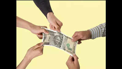 Civic split raises red flags over fiscal strain