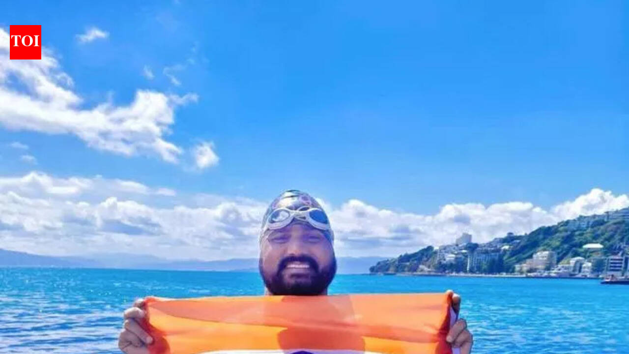 Gwalior para swimmer conquers 22-km Cook Strait in record time