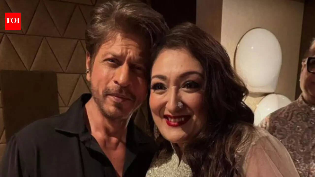 When Govinda’s wife Sunita Ahuja was seen with Shah Rukh Khan in a rare Diwali party photo