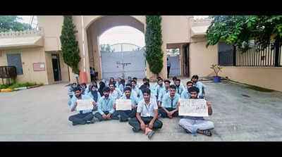 39 students of Mewar University suspended for protesting on campus