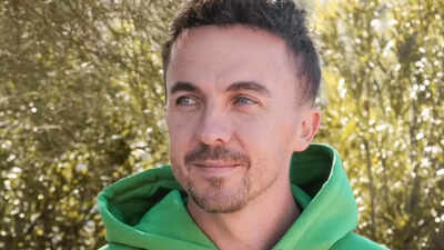 Frankie Muniz shares talking to race car driver Dale Earnhardt on the day he passed away - ‘He was extremely friendly to me’