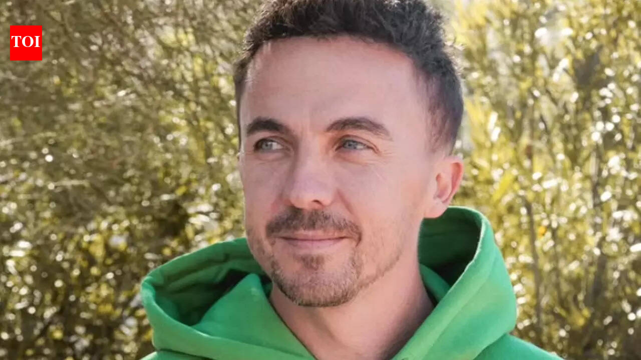 Frankie Muniz shares talking to race car driver Dale Earnhardt on the day he passed away - ‘He was extremely friendly to me’