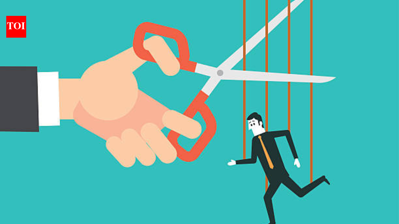 Tech layoffs: Amazon, Salesforce & others cut nearly 30,000 jobs in first 40 days of 2026