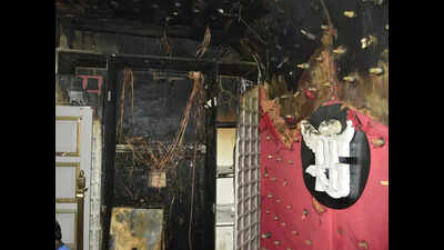 10.5k techies, visitors evacuated after fire breaks out at Sec V pub
