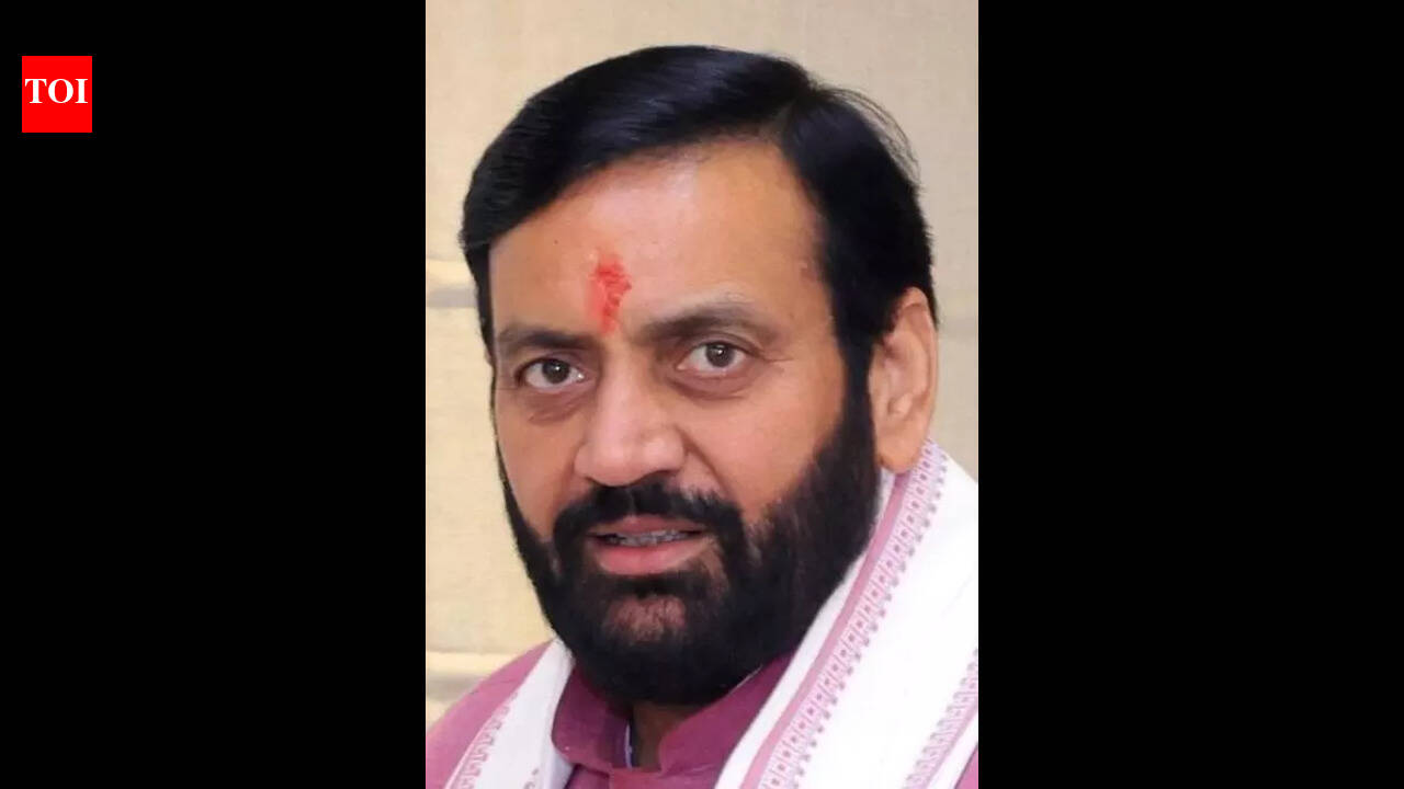 Fulfil promises, stop pressure politics: Hry CM to AAP