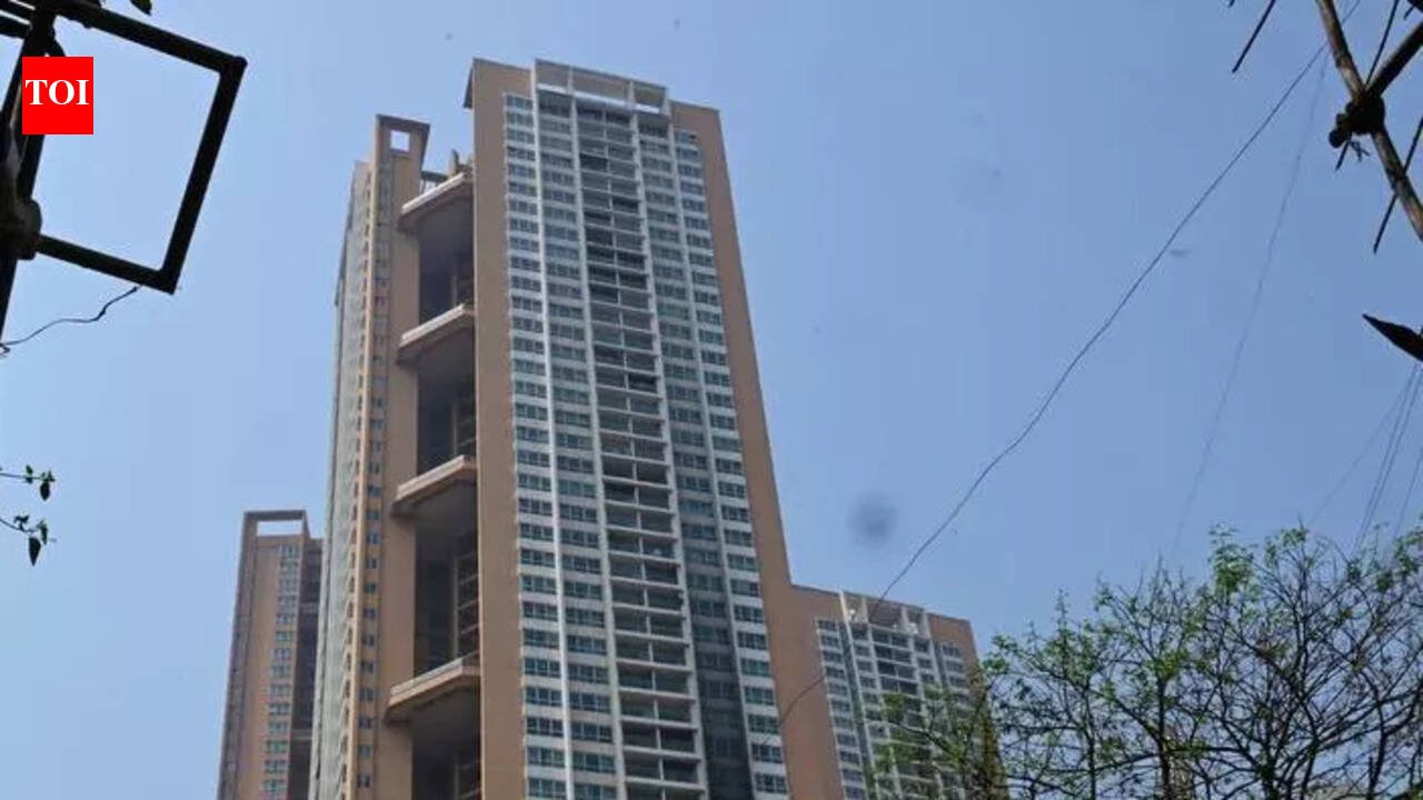 Fire breaks out in Goregaon highrise in Mumbai, no one hurt