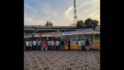 Khadi exhibition: Apparels, snacks attract buyers