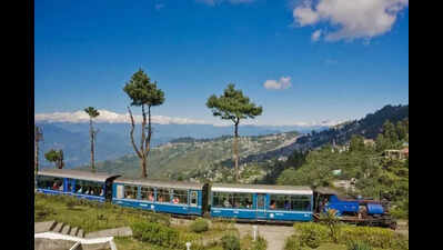 DHR revives princess’s moonlit party train