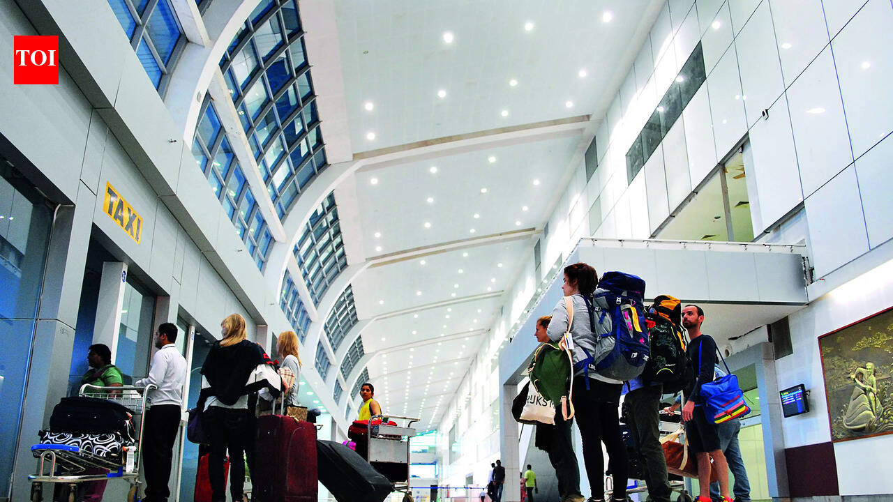 Dabolim airport will continue ops for civil, Navy use, says CM