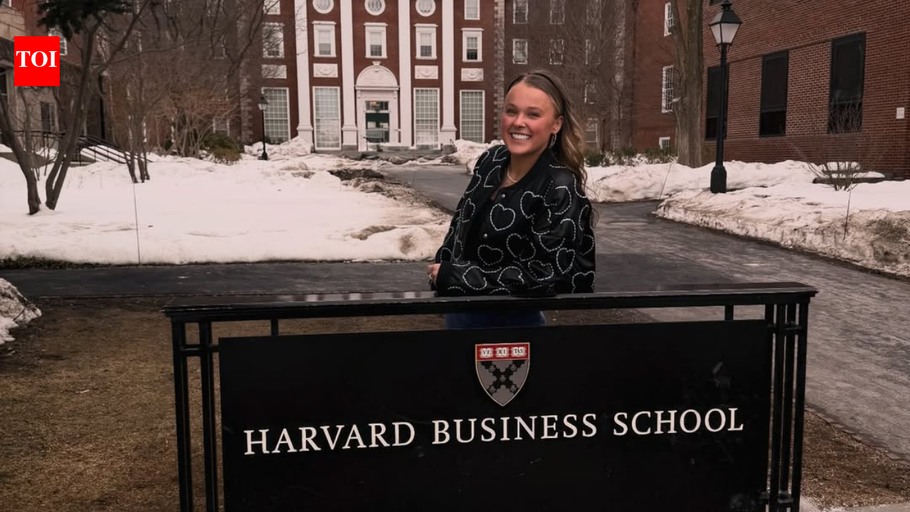 JoJo Siwa addresses Harvard Business School, reflects on career, dreams: 'Moments like this remind me why I love what I do'