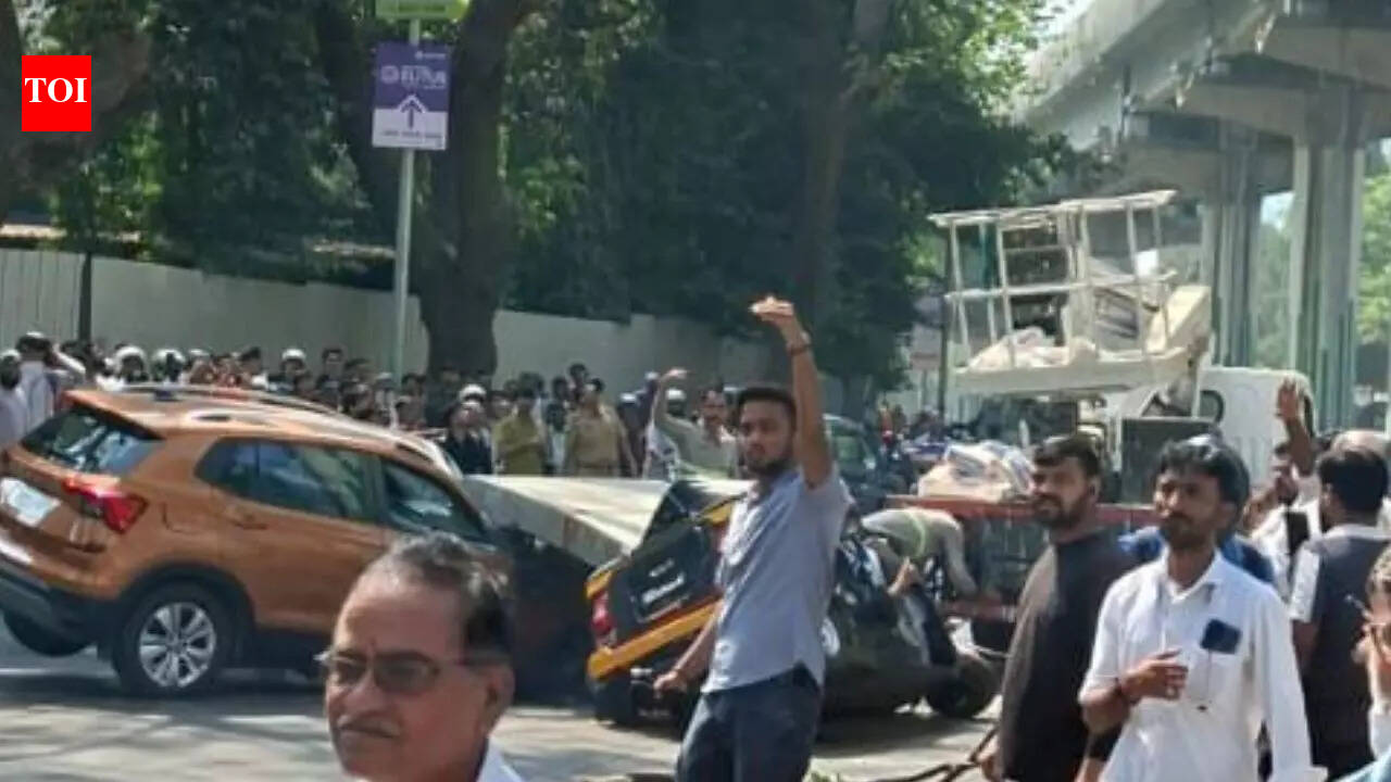 Under-construction metro pillar collapses in Mumbai's Mulund West; several injured