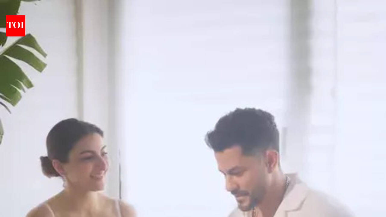 Soha Ali Khan shares fun Valentine’s Day video for husband Kunal Kemmu; calls herself the ‘Director’