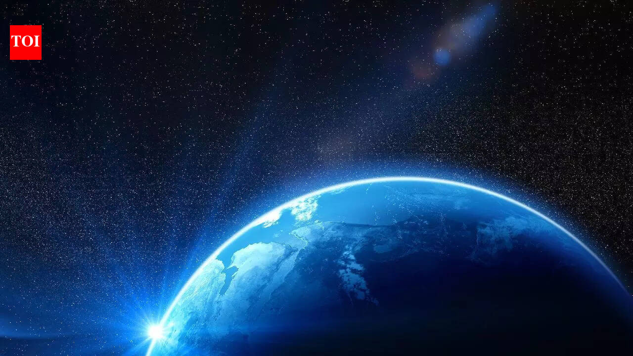 Top 7 landmarks on Earth visible from space: From the Great Wall of China to Mount Everest