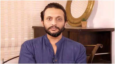 Zeeshan Ayyub calls it 'unfortunate' to see people reacting to 'anything'; says social media has given them 'unlimited power'