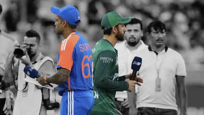 IND vs PAK: 'अच्छा खाओ और सो जाओ' - सूर्यकुमार यादव, सलमान अली आगा ने हाथ मिलाने पर 'वेटिंग' गेम खेला