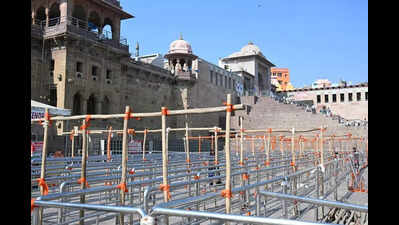 Shiva’s abode swells with devotees as Shivratri celebrations gain momentum