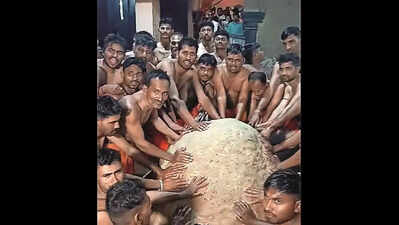 Palshi Jhansi keeps 175-yr-old Maha Roth tradition alive on Mahashivratri