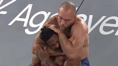 Valter Walker defeats Zion Clark by rear naked choke in controversial Karate Combat fight in Miami