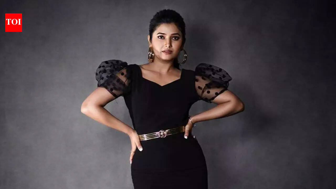 When Prajakta Mali withdrew from Shiv Stuti performance at Trimbakeshwar temple on Maha Shivratri