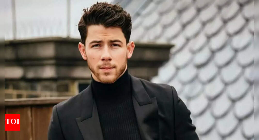 Nick Jonas makes SOLO appearance at Backstreet Boys concert in LA after Valentine's Day post for wife Priyanka Chopra