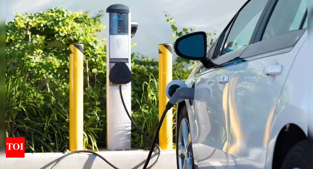 Spain plans €700 million investment to boost electric vehicle adoption
