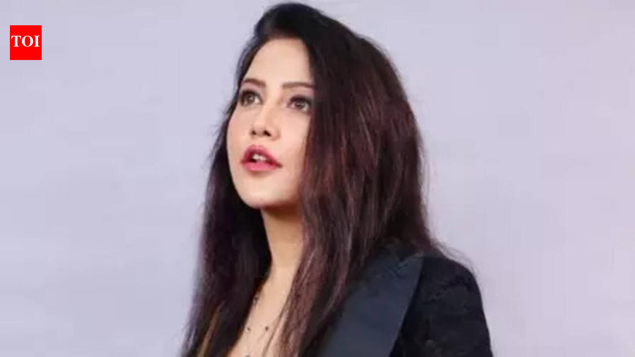 Amruta Fadnavis says ‘Shambhu Re’ is meant to awaken devotion; Calls music her soul