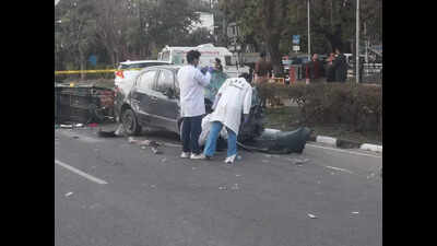 3 killed as speeding car rams e-rickshaw, cyclist