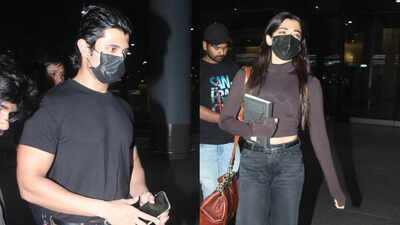 Vijay Deverakonda and Rashmika Mandanna spotted arriving at Mumbai airport amidst wedding rumours: PICS | Hindi Movie News – The Times of India