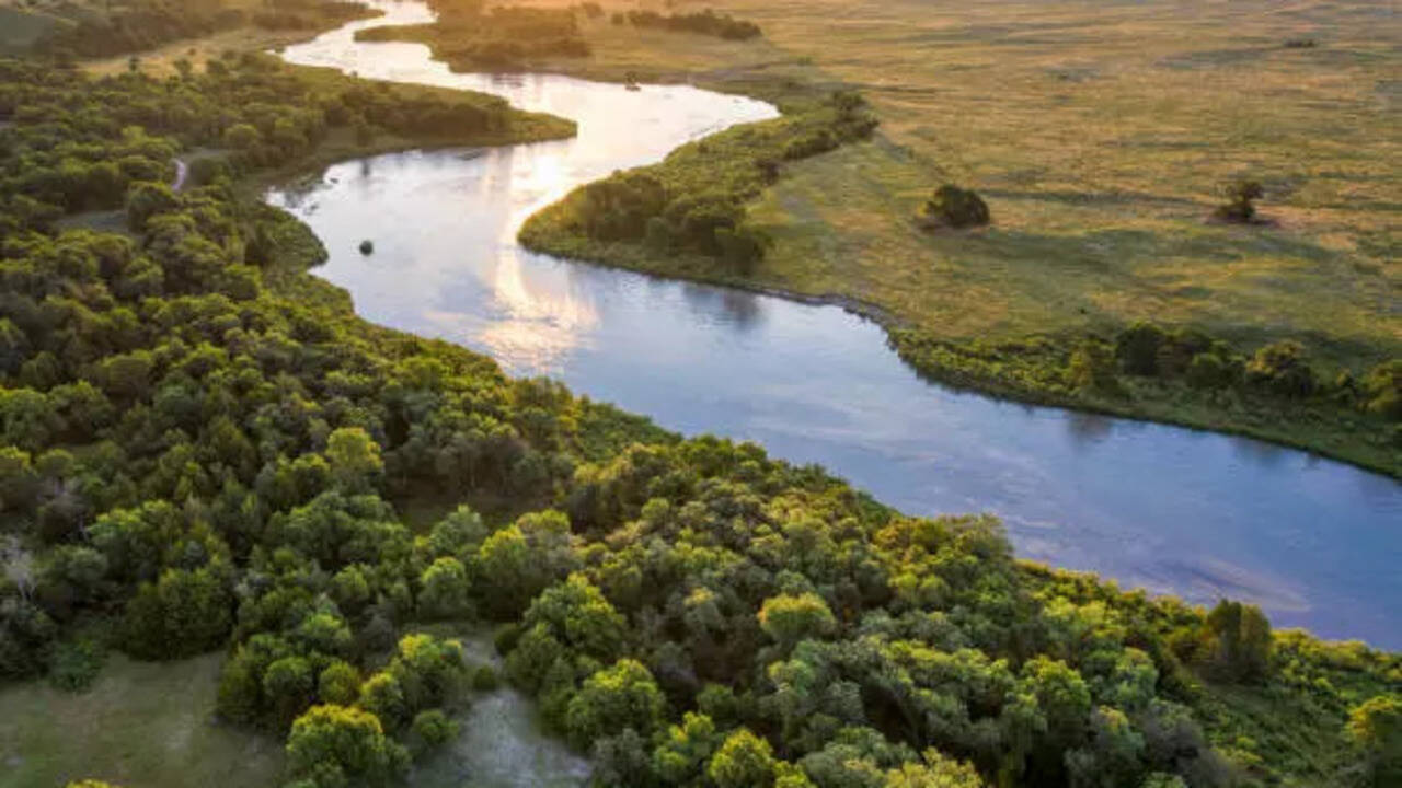 Did You Know This Country Has No Rivers? How It Survives Without Them