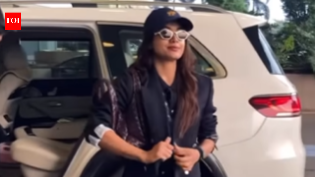 Rashmika Mandanna reacts to paps saying ‘shaadi mubarak’ amid wedding rumours with Vijay Deverakonda