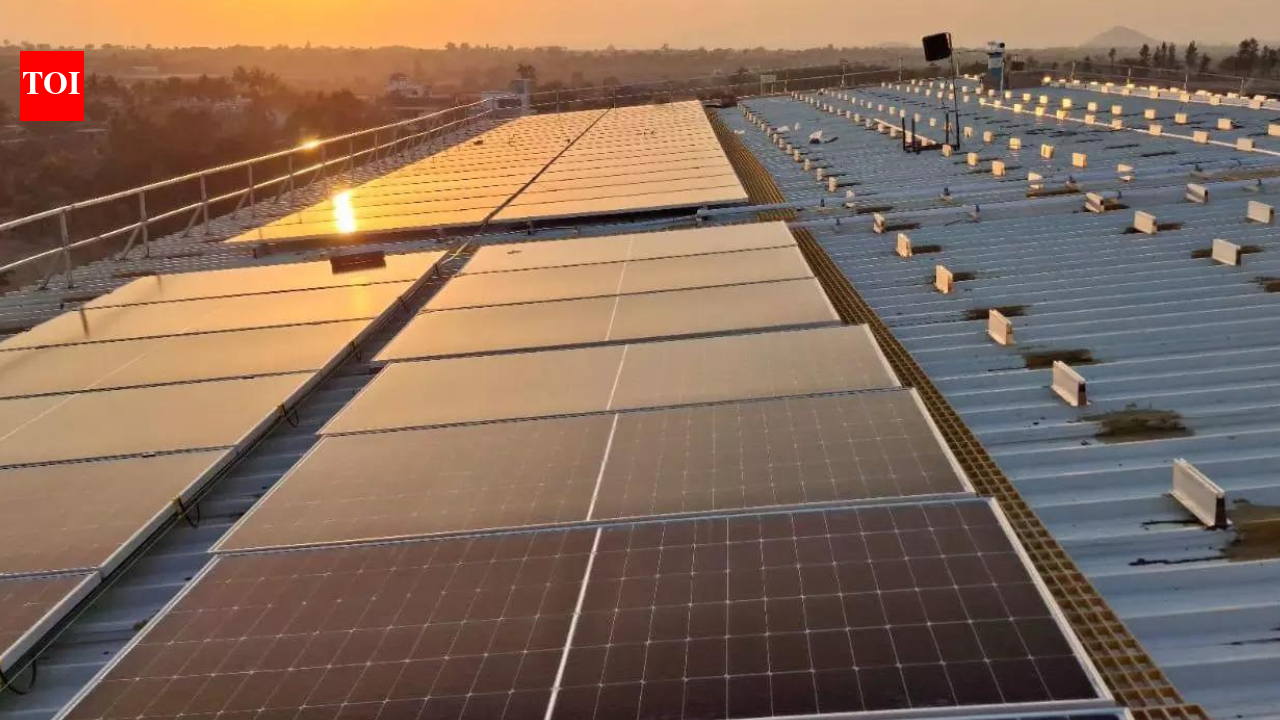 Gujarat, Maharashtra, UP lead rooftop solar figures
