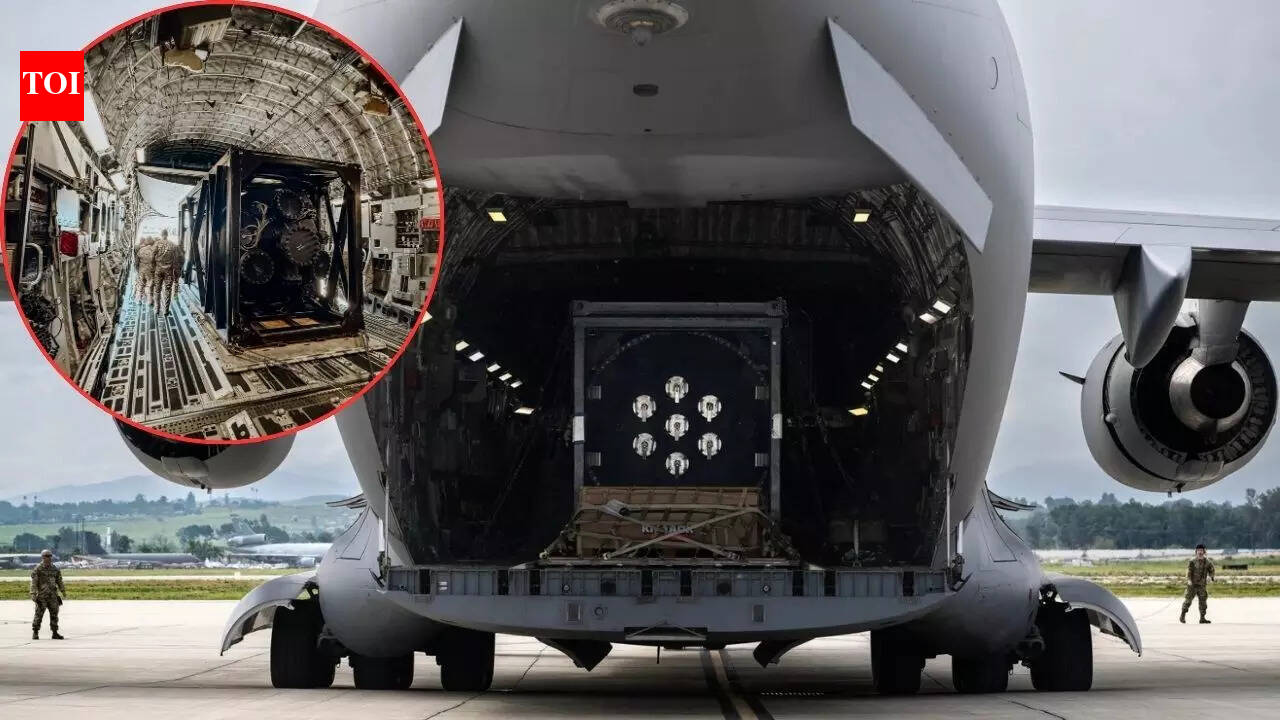 First-of-its-kind mission: US airlifts next-gen nuclear reactor on C-17 aircraft — watch how it was done