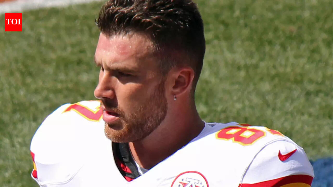 Travis Kelce accidently hits fan with golf ball at Pebble Beach; rushes over to check on her: 'You alright?'