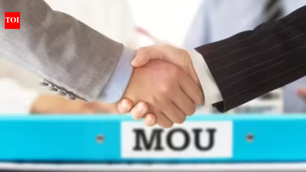 TN govt signs two MoUs with two major players; 8,400 jobs may be created