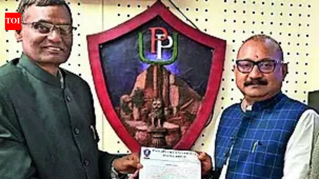 Minister Ashok Choudhary posted assistant professor at AN College